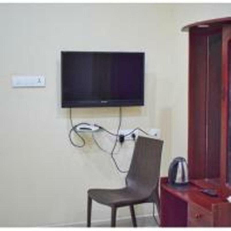 วิลลา มอนติคาร์โล Hotel ปอนดิเชอรี ภายนอก รูปภาพ
