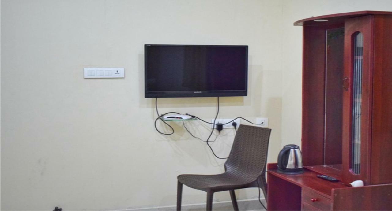 วิลลา มอนติคาร์โล Hotel ปอนดิเชอรี ภายนอก รูปภาพ